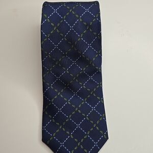 Brooks Brothers Men's Silk Tie Navy Blue Green Geometric Stain Resistant Good